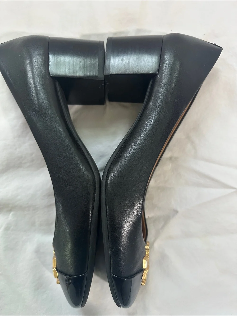 Tory Burch Everly Black Leather Low Block Heel Pumps with Gold Logo Size 8.5